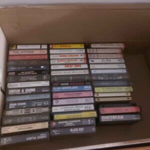 Large Collection of cassette tapes k7